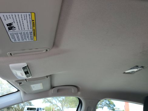 Used 2025 Nissan Versa S w/ Trunk Package image 24