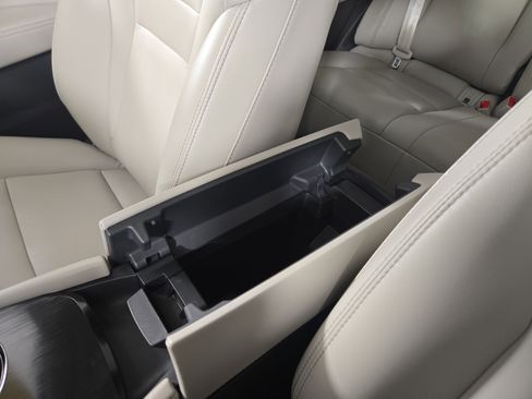 Used 2023 Nissan Rogue SL w/ SL Premium Package image 28