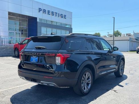 Used 2025 Ford Explorer Active w/ Active Comfort Package AWD/4WD image 7