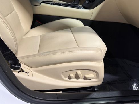 Used 2017 Cadillac CTS Luxury image 44