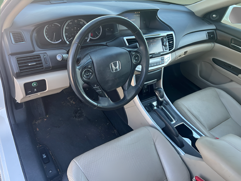 Used 2015 Honda Accord EX-L image 16