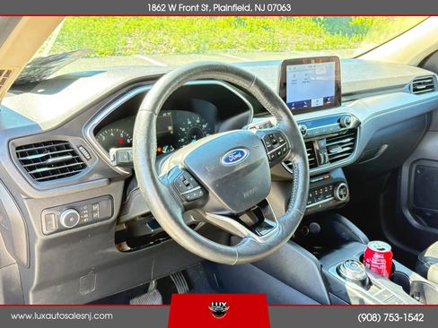 Used 2020 Ford Escape SEL FWD image 15
