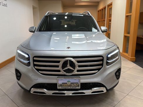 Used 2026 Mercedes-Benz GLB 250 w/ Sun & Sound Package image 3