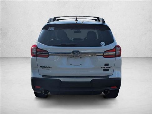 Used 2022 Subaru Ascent Onyx Edition image 6