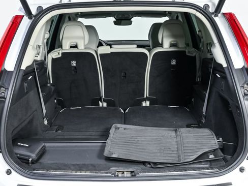 Certified 2023 Volvo XC90 B6 Plus w/ Protection Package Premier AWD/4WD image 33