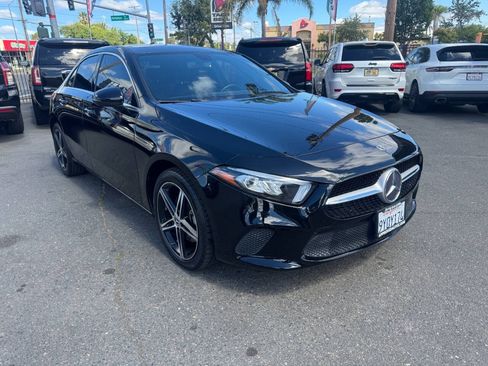 Used 2019 Mercedes-Benz A 220 image 3