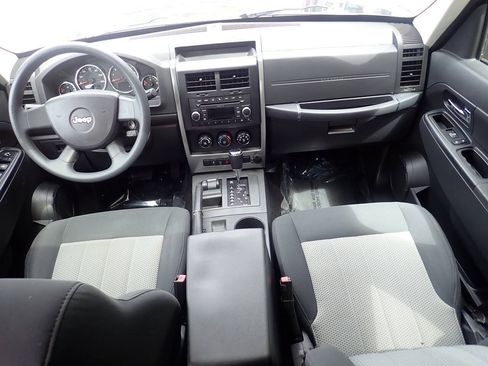 Used 2010 Jeep Liberty Sport w/ Popular Equipment Group AWD/4WD image 12