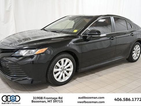 Used 2019 Toyota Camry LE w/ Convenience Package image 1