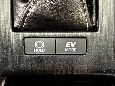 Used 2021 Lexus ES 300h w/ Accessory Package 2 FWD image 28