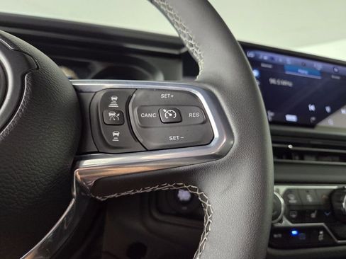 Certified 2025 Jeep Wrangler Sahara w/ Safety Group image 18