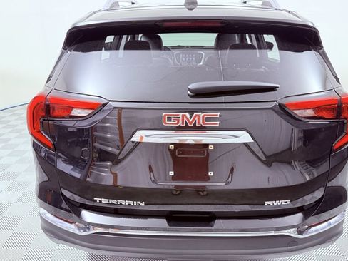 Used 2018 GMC Terrain SLT w/ Preferred Package AWD/4WD image 4