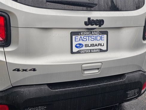 Used 2019 Jeep Renegade Altitude w/ Quick Order Package 2XM image 15