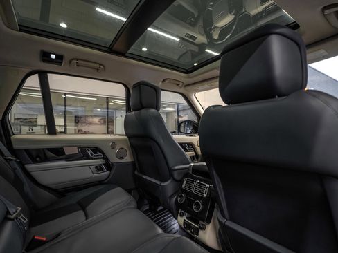 Used 2019 Land Rover Range Rover HSE image 26
