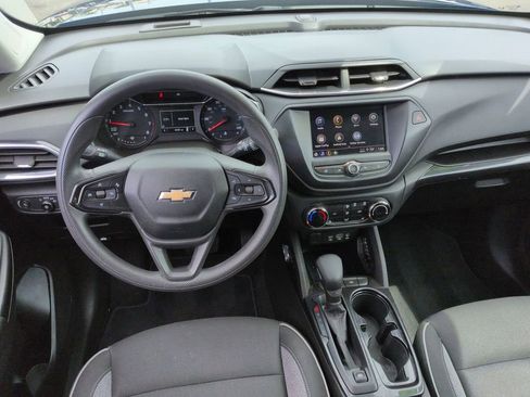 Used 2023 Chevrolet TrailBlazer LT FWD image 21