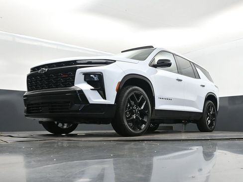 New 2026 Chevrolet Traverse RS w/ LPO, Floor Liner Package image 40