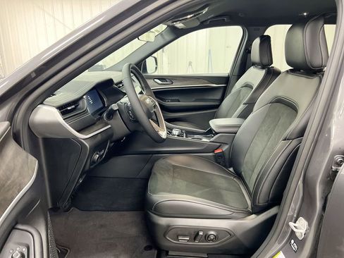 New 2026 Jeep Grand Cherokee L 4WD image 20