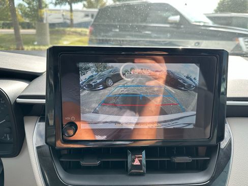 Used 2024 Toyota Corolla LE image 13