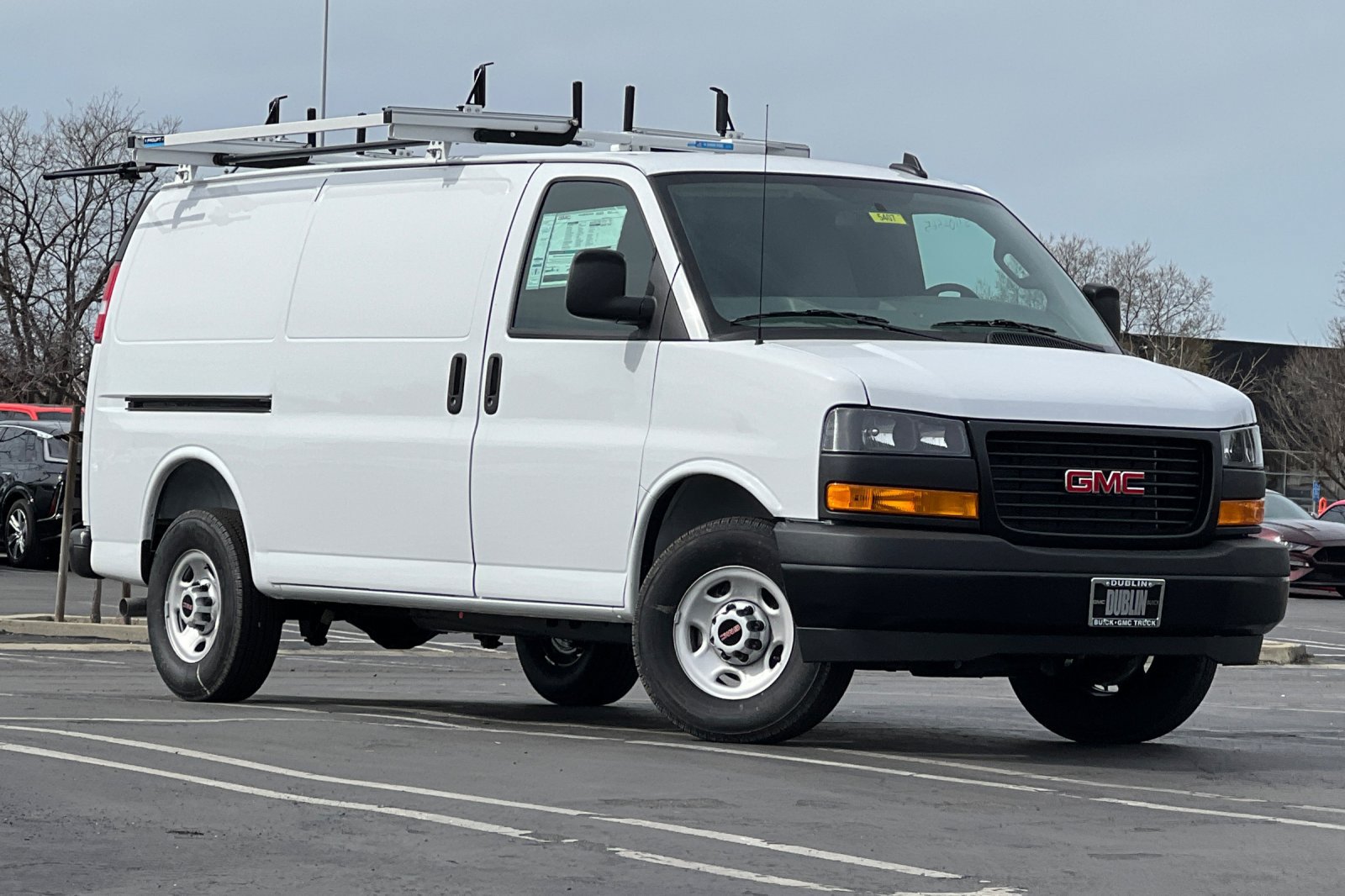 New 2025 GMC Savana 2500 w/ Driver Convenience Package RWD image 2