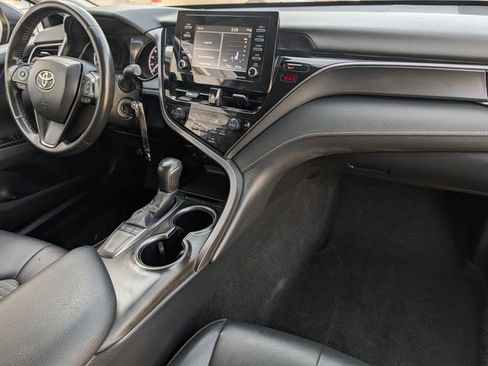 Used 2024 Toyota Camry SE image 31