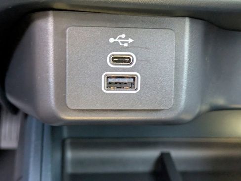 New 2025 Ford Maverick XL image 22