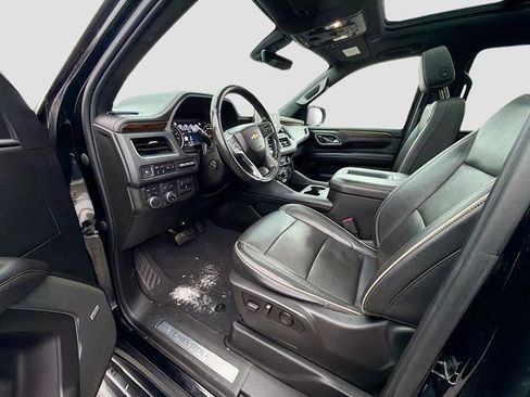 Used 2021 Chevrolet Tahoe Premier w/ Premium Package image 21