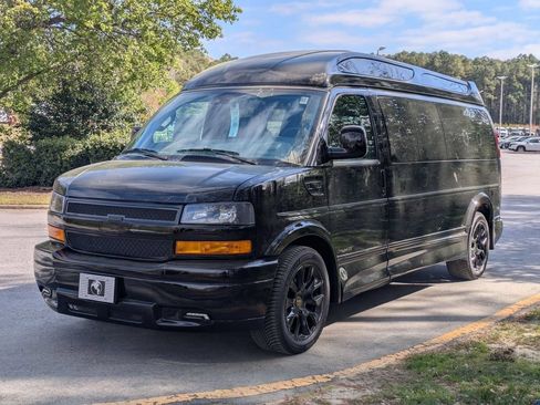 New 2026 Chevrolet Express 2500 Extended w/ Driver Convenience Package RWD image 5