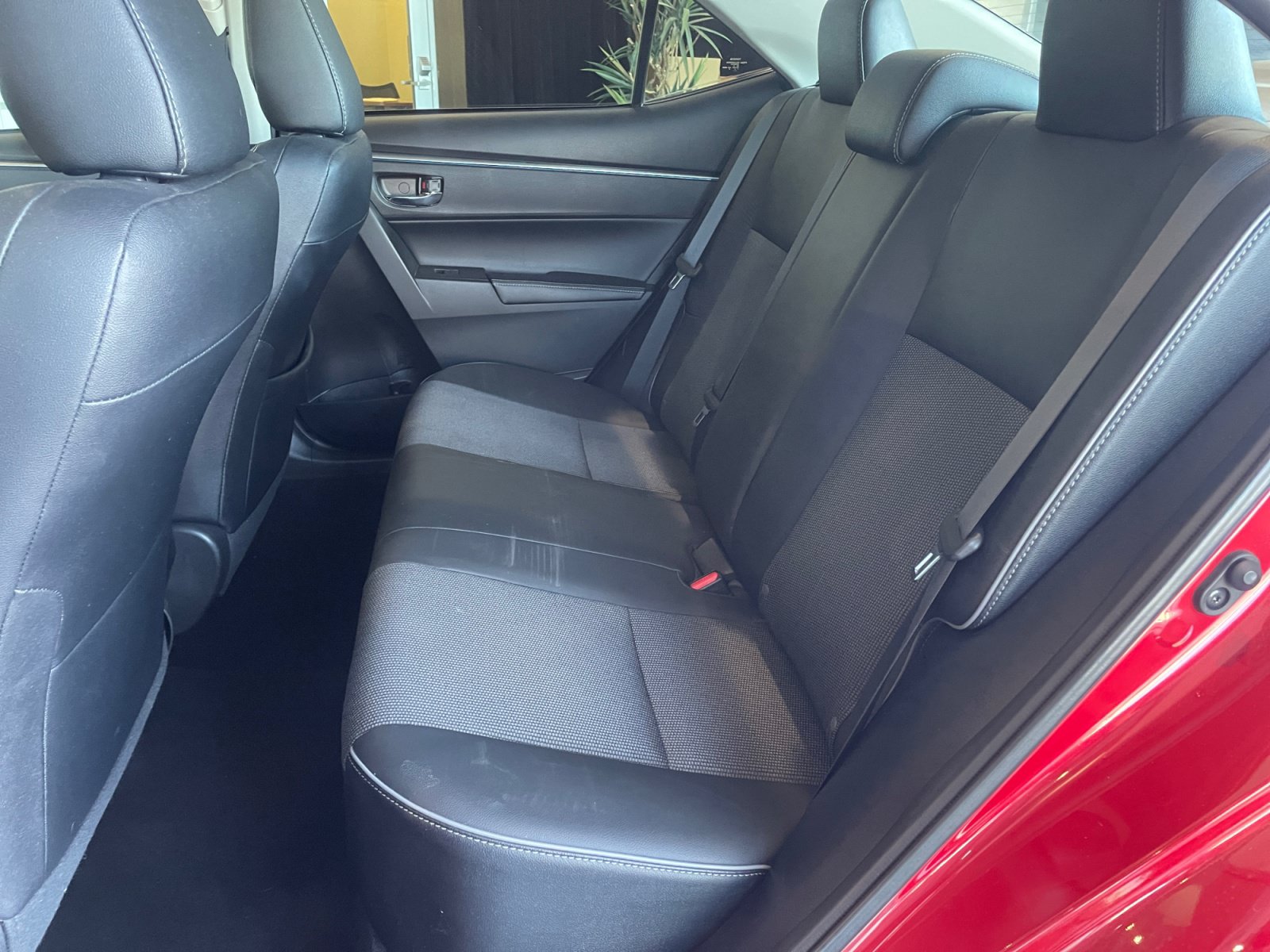 Used 2014 Toyota Corolla S FWD image 17