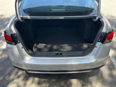 Used 2025 Nissan Versa SV FWD image 29