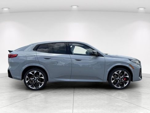 New 2026 BMW X2 xDrive28i w/ Technology Package AWD/4WD image 2