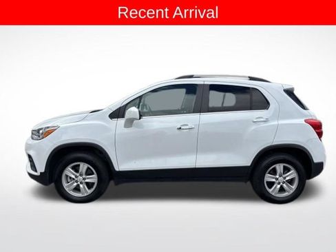 Used 2019 Chevrolet Trax LT w/ LT Convenience Package AWD/4WD image 4