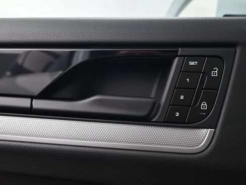 Certified 2026 Porsche Cayenne S AWD/4WD image 18