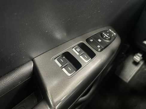 Used 2021 Kia Sportage LX w/ LX Fwd Popular Package image 16