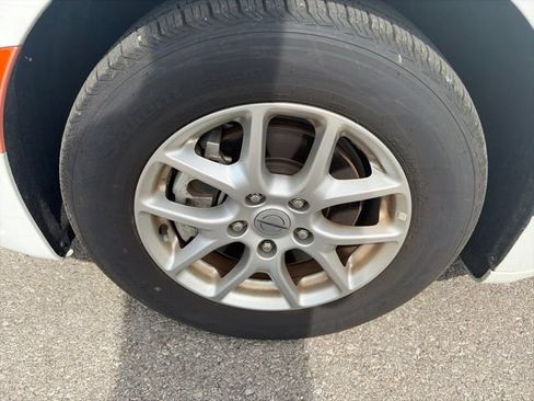 Used 2023 Chrysler Pacifica Touring-L FWD image 10