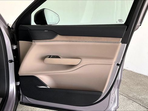 New 2026 Volvo EX90 Plus RWD image 14