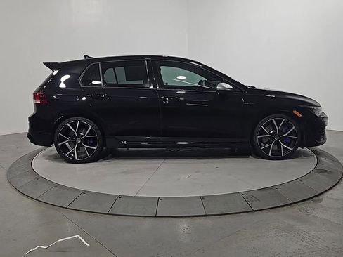 Used 2024 Volkswagen Golf R image 6