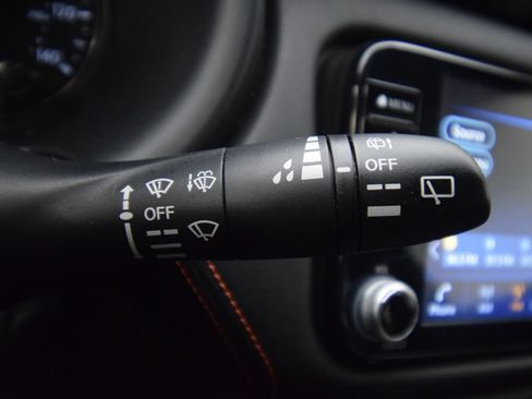 Used 2021 Nissan Kicks SR w/ SR Premium Package FWD image 32
