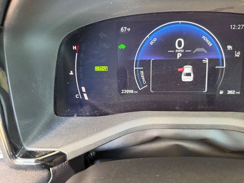 Used 2025 Toyota Camry LE image 39