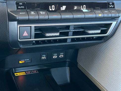 New 2026 Toyota Camry SE FWD image 16