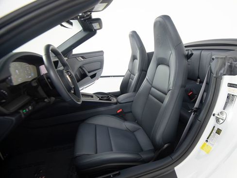 Certified 2025 Porsche 911 Carrera RWD image 16