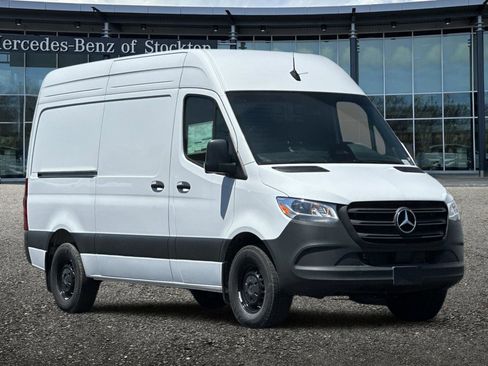 New 2025 Mercedes-Benz Sprinter 2500 image 2
