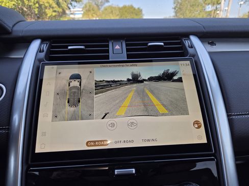 New 2026 Land Rover Discovery Limited Edition image 10