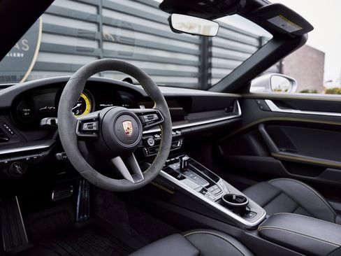 Used 2025 Porsche 911 Turbo S image 2