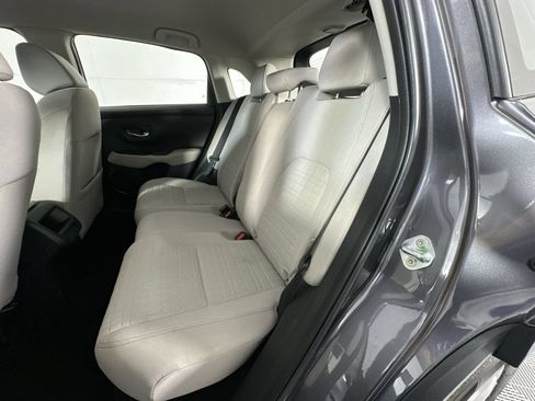 Used 2023 Honda HR-V LX image 22