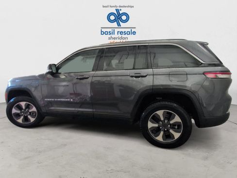 Used 2022 Jeep Grand Cherokee Limited 4xe w/ Luxury Tech Group II image 3