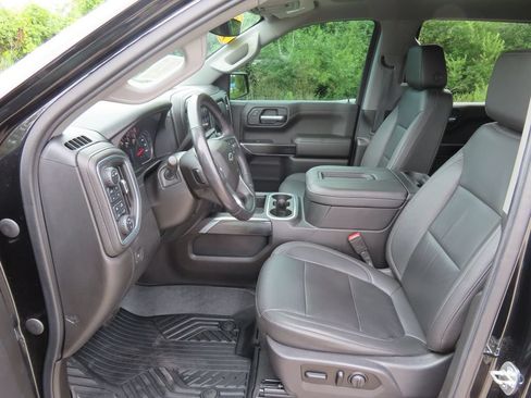Certified 2021 Chevrolet Silverado 1500 LT Trail Boss w/ LT Trail Boss Premium Package AWD/4WD image 27