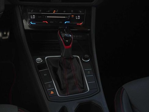 Used 2025 Volkswagen Jetta GLI Autobahn FWD image 20
