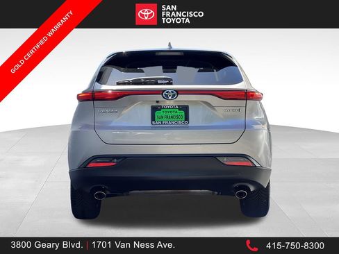 Certified 2021 Toyota Venza LE AWD/4WD image 4