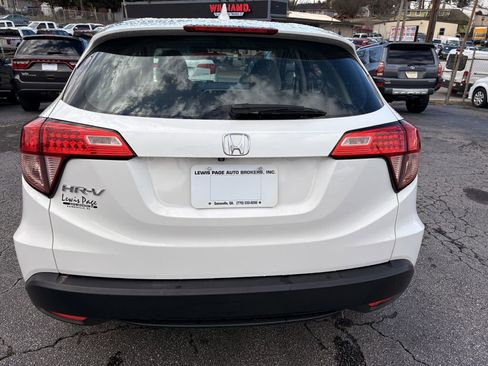 Used 2017 Honda HR-V LX image 4