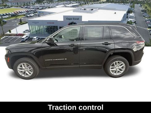 New 2025 Jeep Grand Cherokee Laredo X image 7