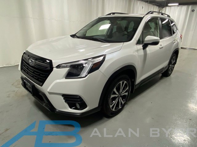Used 2023 Subaru Forester Limited AWD/4WD image 1